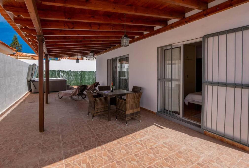 Villa Iris كالاو سالفاجي المظهر الخارجي الصورة